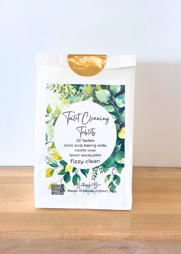 Toilet Bombs natural ingredients with lemon for a fresh scent.