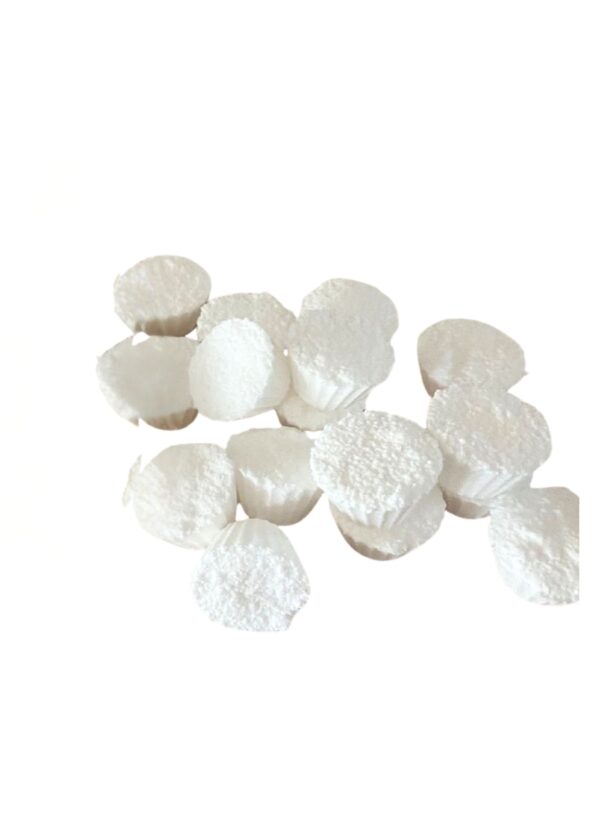 Toilet Bombs natural ingredients with lemon for a fresh scent.