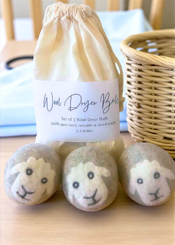 Butterfly&Bee Laundry Balls for Softer Cloths and Quicker Drying Times